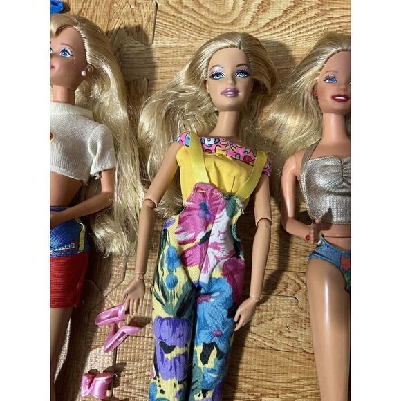 Vintage Mega Barbie Bundle• 3 Blonde Barbies• Ocean Ready! Baywatch Lifeguard! - Picture 3 of 10